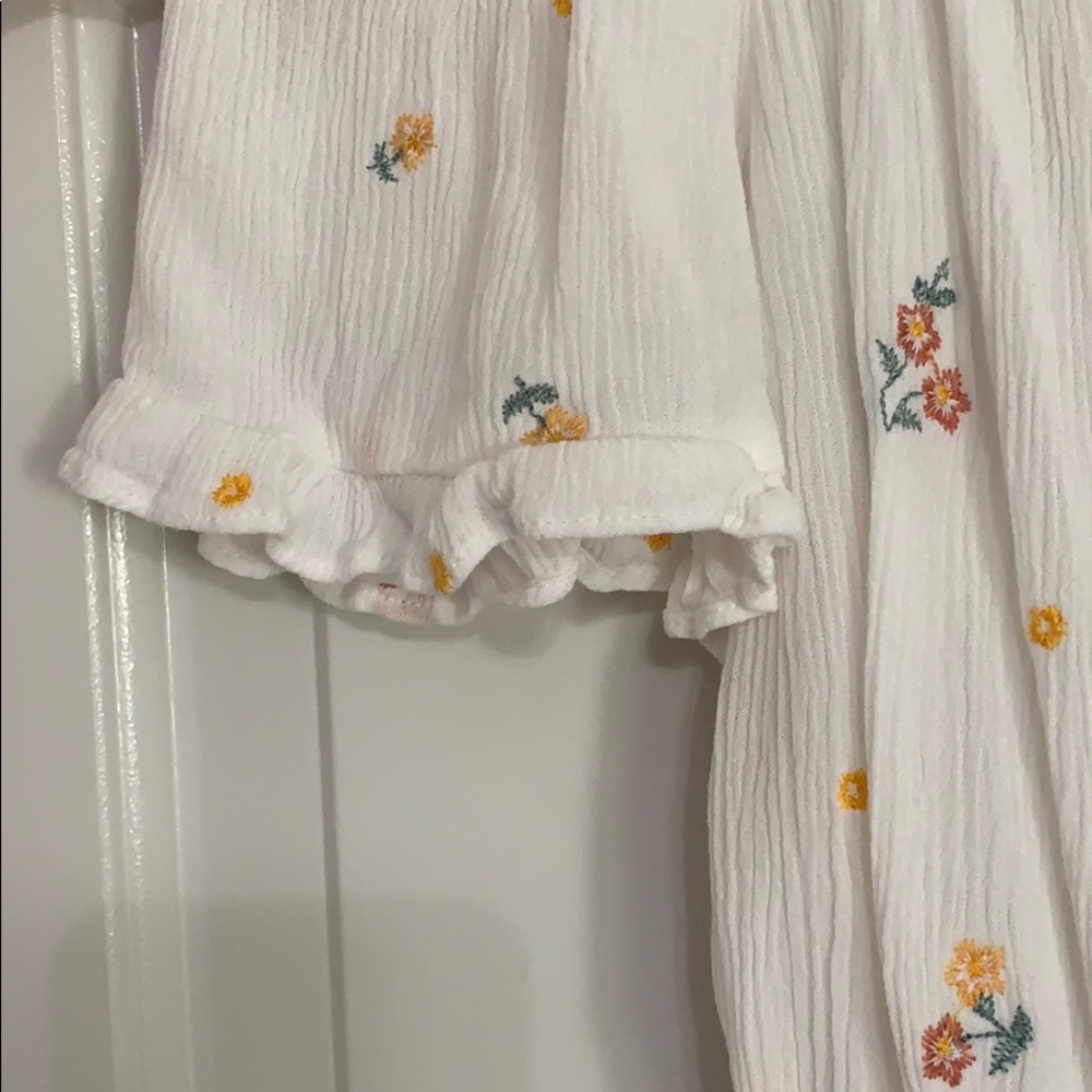 flower white crop top - Picture 3 of 3